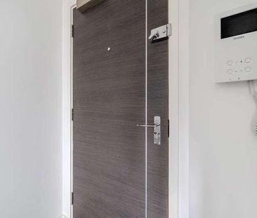 Bracknell, Berkshire, RG12 - Photo 2