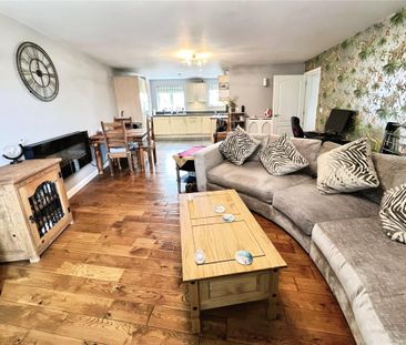 2 bedroom flat to rent - Photo 6