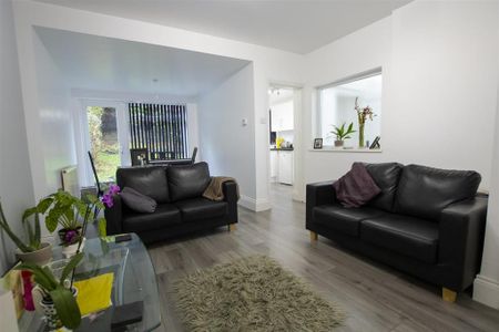 3 bedroom house to rent - Photo 2