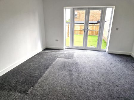 2 bedroom terraced house to rent - Photo 2