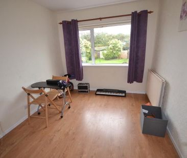 36 Lisbane Drive, Newtownabbey, BT37 0LN - Photo 3