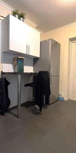 Kings Road, Gosport, PO12 - Photo 3