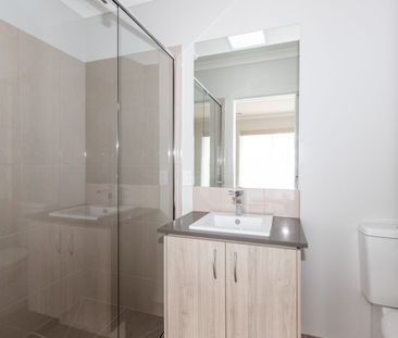 Modern Living in a Fast-Growing Pocket! - Photo 5