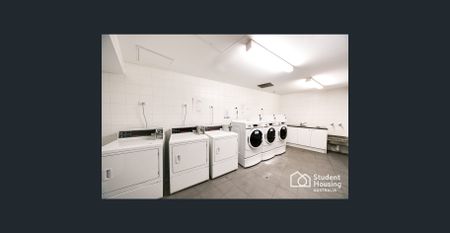 Modern studio Accomodation - Photo 3