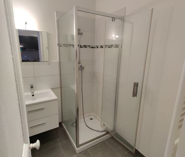 Location Appartement 2 pièces 36m² MARSEILLE 4ème - Photo 4