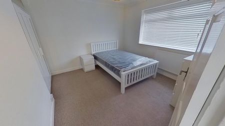 2 bedroom semi-detached house to rent - Photo 5