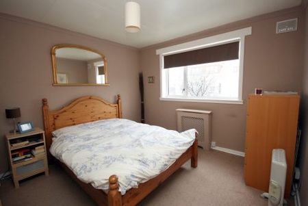 Caiystane Gardens, Fairmilehead, Edinburgh - Photo 3