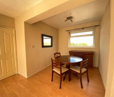 2 Bed Flat, Lovell Court, M8 - Photo 1