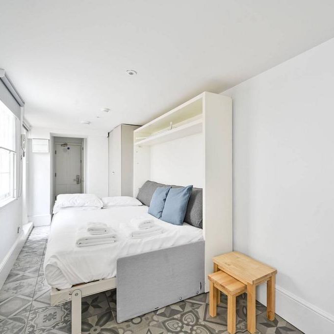 Studio to rent - Photo 1