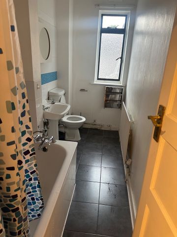 1 Bed Flat, Brixton Hill Court, SW2 - Photo 4