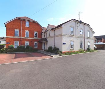 Colin Road, Gloucester - Photo 1