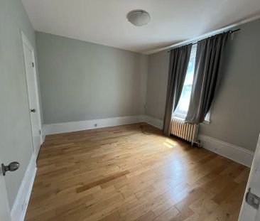 227 Guigues Avenue — 1 - Photo 2
