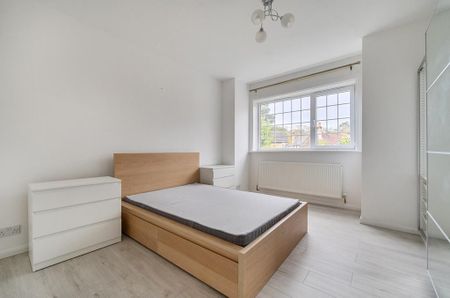 4 bedroom detached house to rent - Photo 5