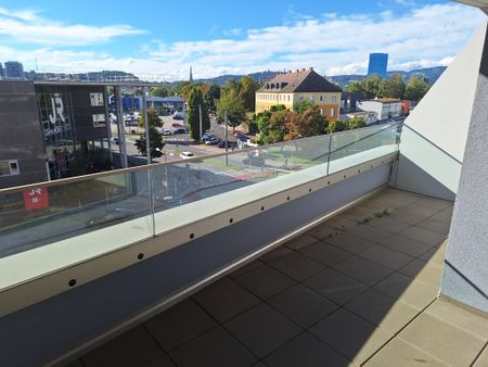 Wohnen über den Dächern von Linz - ideale 2 Zi-Wohnung! - Foto 2