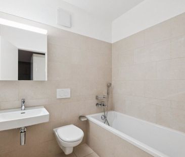 A lot of living space and two covered seating areas - Foto 5