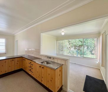 48 Mountain View Parade, New Lambton Heights - Photo 6