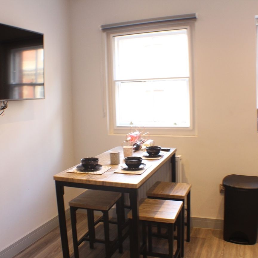 3 Bed Flat, Bowling Green Street, LE1 - Photo 1