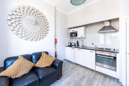 1 bedroom flat to rent - Photo 4