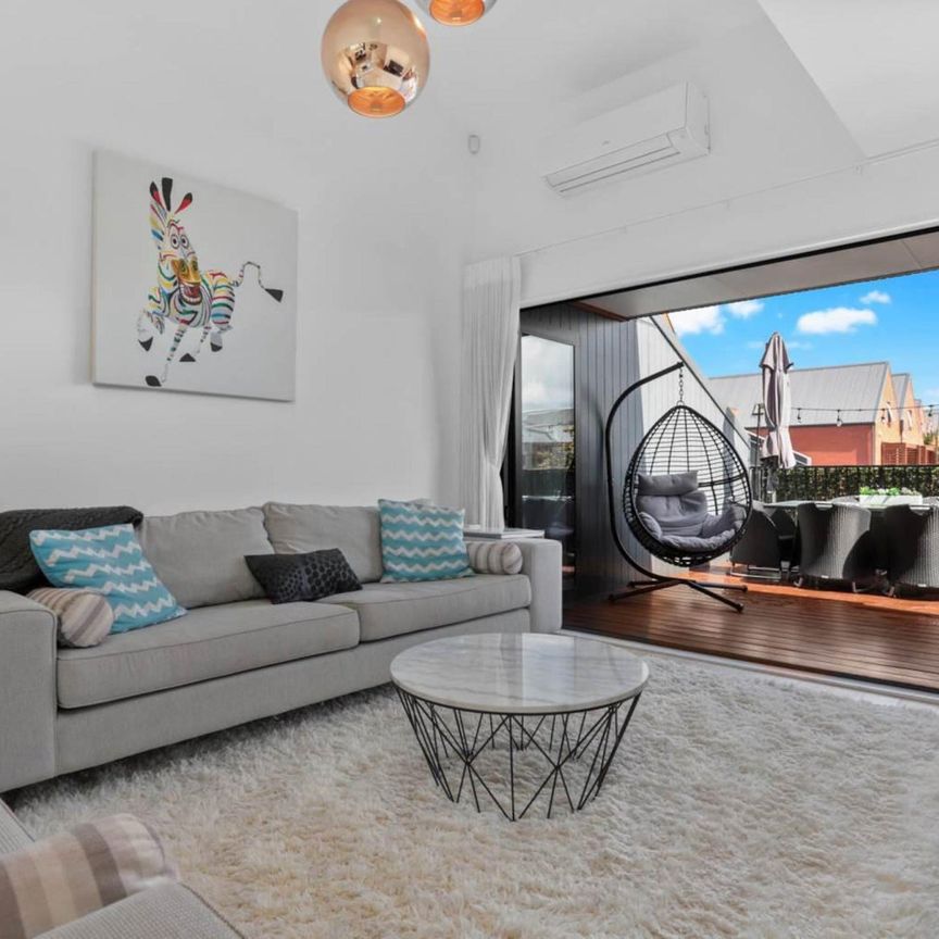 76 Hobsonville Point Road, Hobsonville - Photo 1