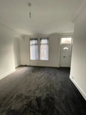 2 Bed Terraced House, Arthington View, LS10 - Photo 1