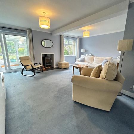 3 bedroom detached bungalow to rent - Photo 5