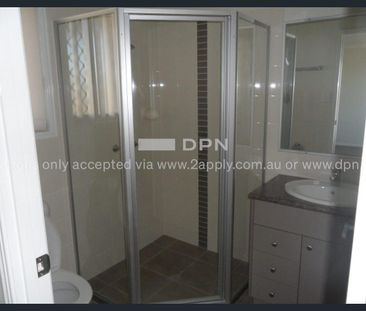 Modern 3 Bedroom Duplex with Study in Central Lakes - Photo 3