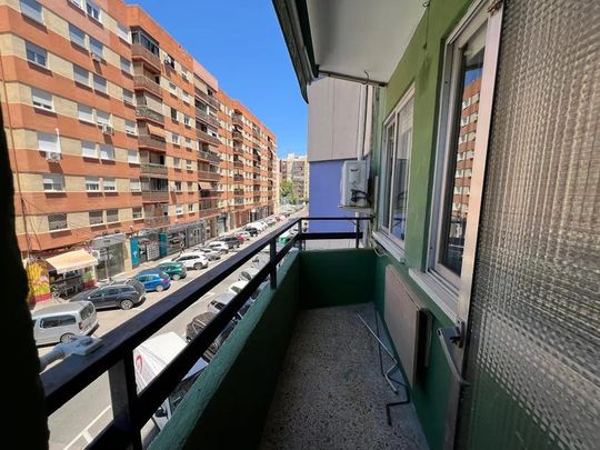 Carrer del Mestre Valls, Valencia, Valencian Community 46022 - Photo 1