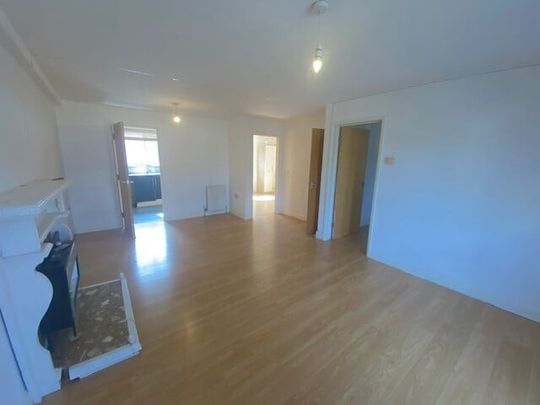 Greenway Road, Cardiff, Rumney - Photo 1