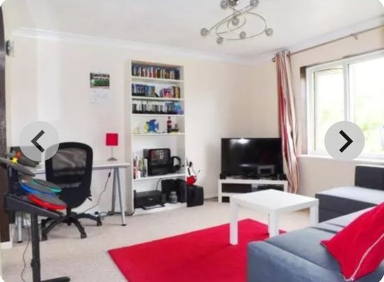 2 Bed Flat, Cowley Close, SO16 - Photo 1