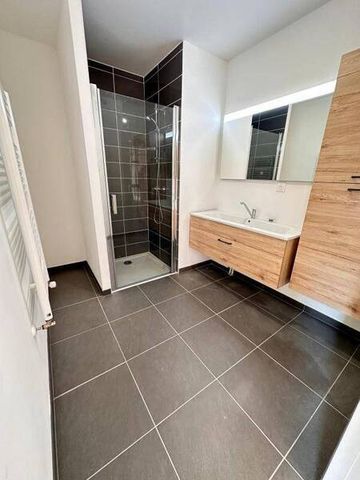 Appartement 3 pièces - - Photo 2