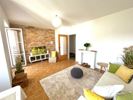 Freundliche 3-Zimmer-Wohnung mit Loggia in ruhiger Siedlungslage *bezugsfertig* - Foto 3