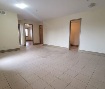 For Lease - 15565 Yonge Street Unit# 301, Aurora, Ontario - Photo 6