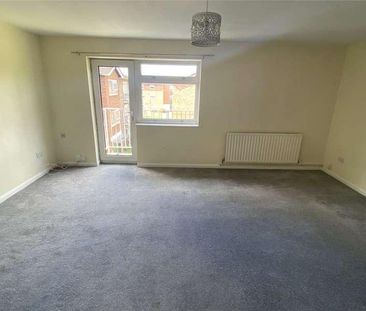 Caroline Court, Bath Road, Reading, Berkshire, RG1 - Photo 2