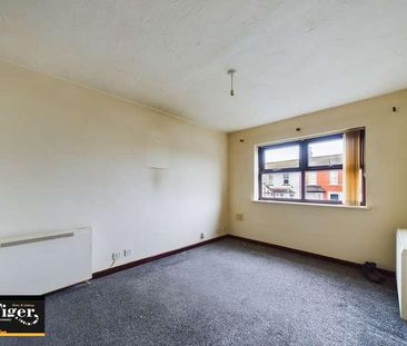 Bispham Road, Blackpool, FY2 - Photo 2