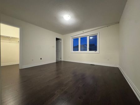 For Lease - 370 Kirkham Drive, Markham, Ontario - Photo 3
