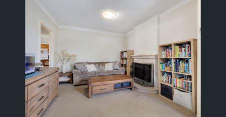 3 Bedroom Home In Frederickton - Photo 2