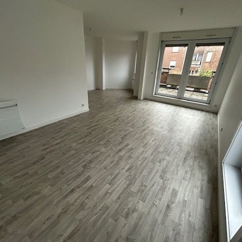 Location Appartement 5 pièces 84m² GRAVELINES 59820 - Photo 1
