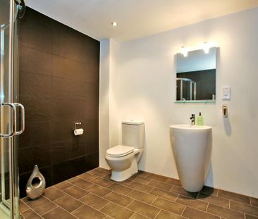 4 bedroom semi-detached house to rent - Photo 1