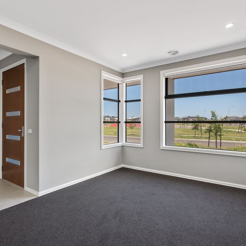 Everything At Your Doorstep - Photo 1