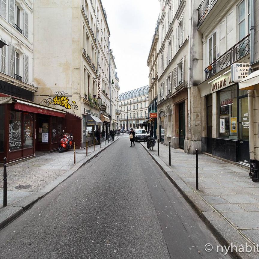 Logement à Paris, Location meublée - Photo 1