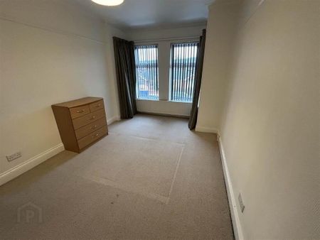 3 Kinnegar Road, Holywood, BT18 9JN - Photo 4