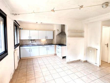 Location appartement 1 pièce - 30m² à Antibes (06600) - Photo 2