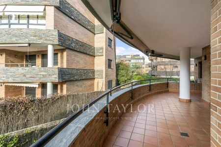 Alcobendas, Community of Madrid 28109 - Photo 2