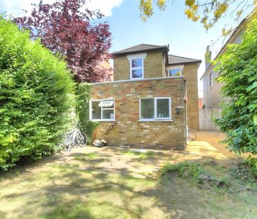 Queens Road, Egham, Surrey, TW20 9RT - Photo 6