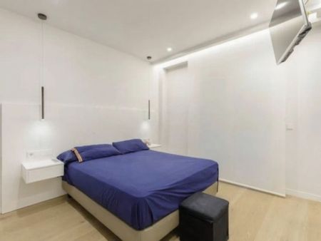 3 room luxury Apartment for rent in Valencia - Photo 2