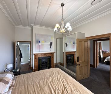 A Māori Hill Gem - Photo 3