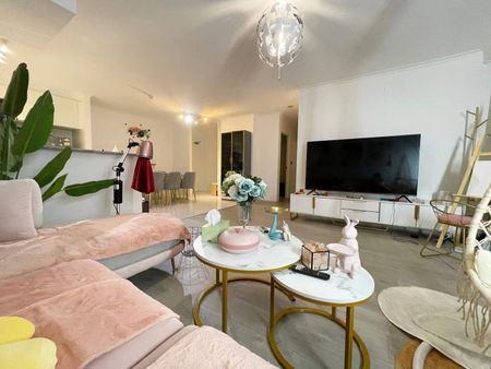 Resort style 2 bedroom apartment - Photo 2