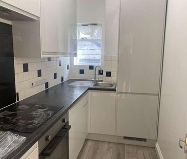 Woolstone Road, London, SE23 - Photo 2