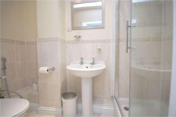 Tarragon Road, Maidstone, ME16 - Photo 1