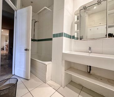 Queensway, London - Photo 4